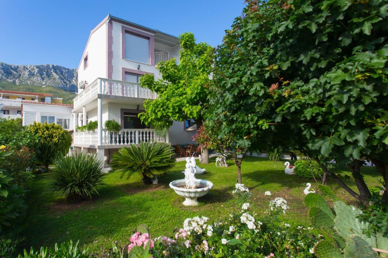 Apartmani Luis Каштела Екстер'єр фото