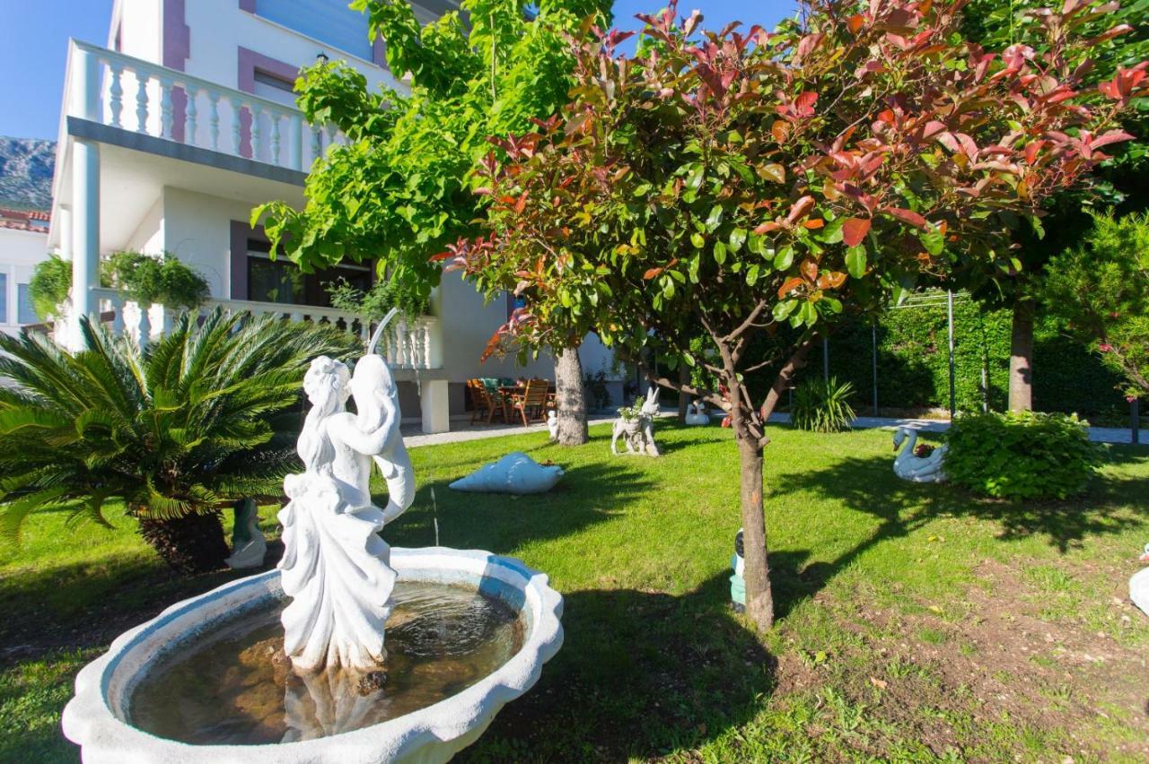 Apartmani Luis Каштела Екстер'єр фото